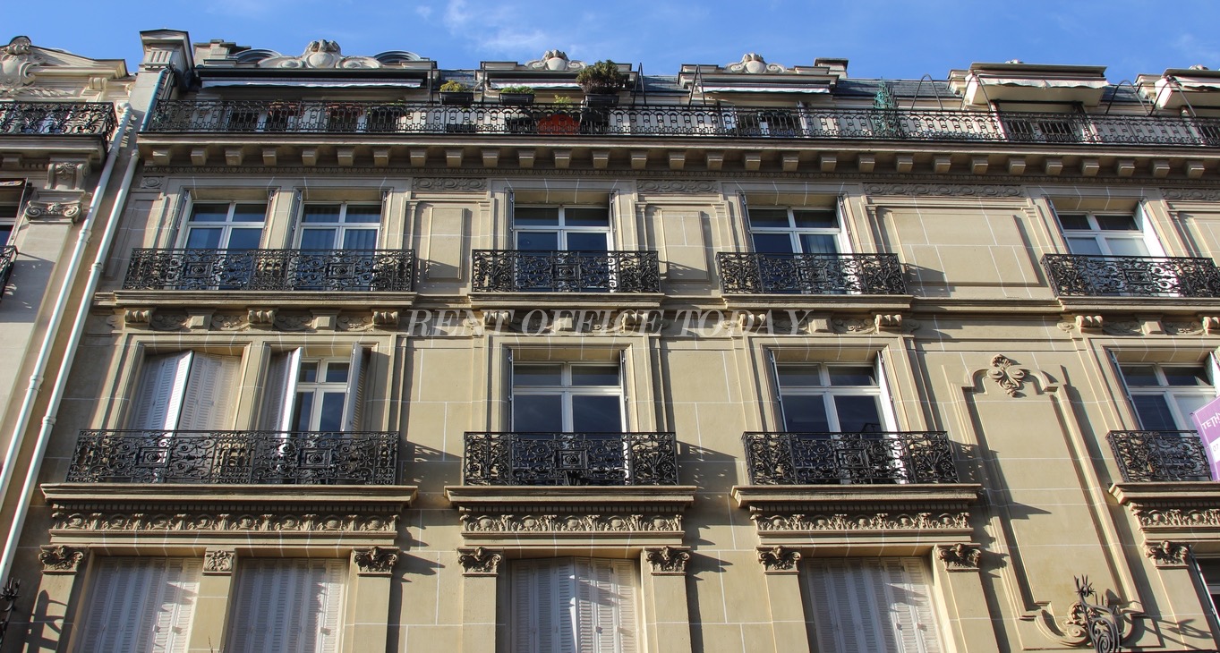 Rent office 33 Rue Marbeuf — photo 4