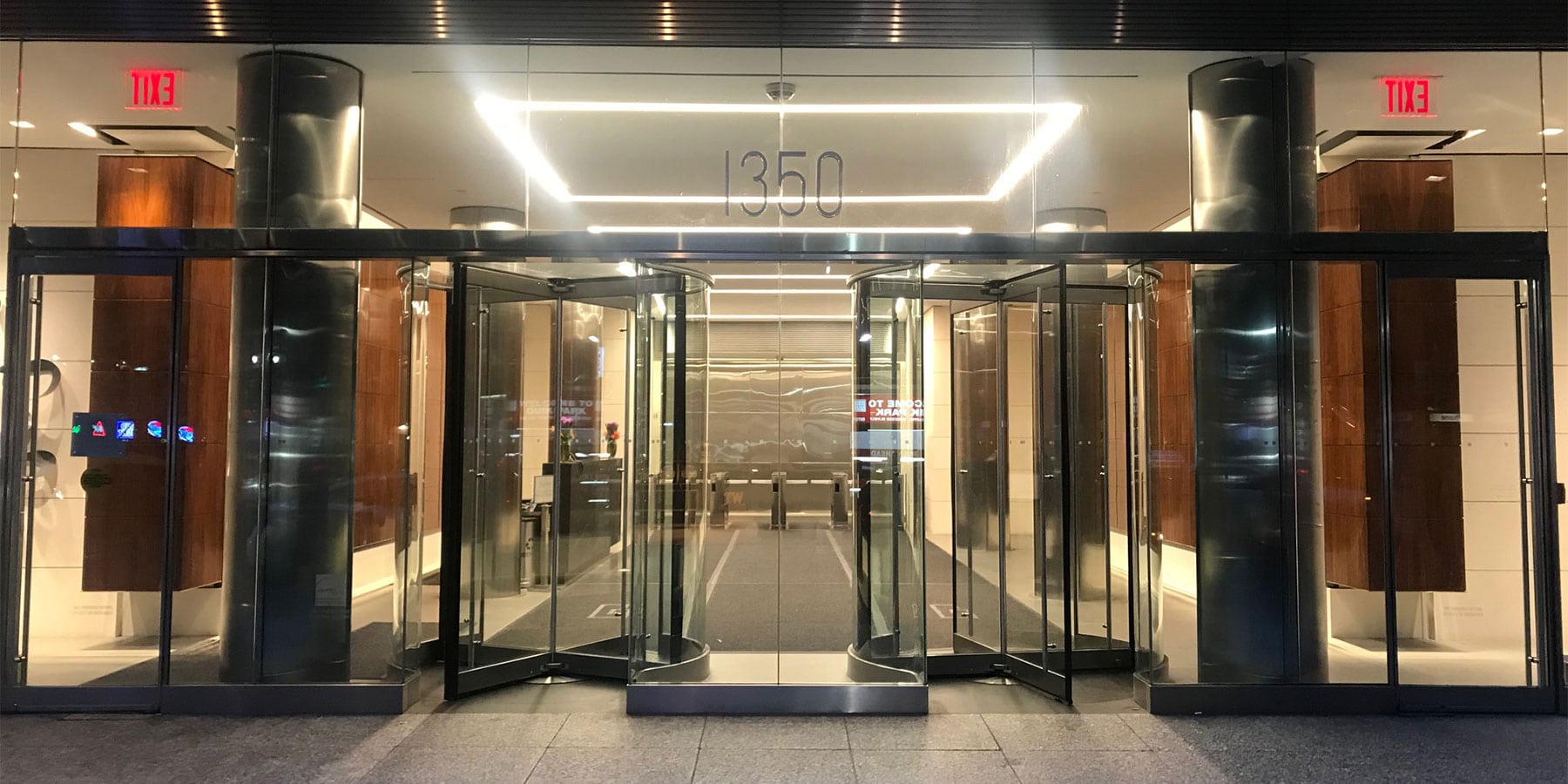 Rent office 6th Avenue 1350 — photo 2