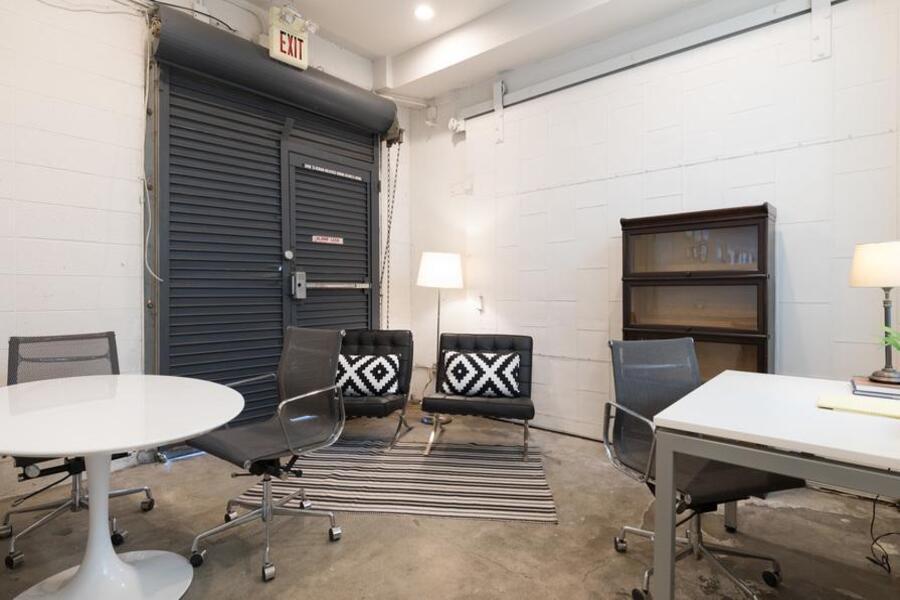 Rent office Broadway 4200 — photo 8