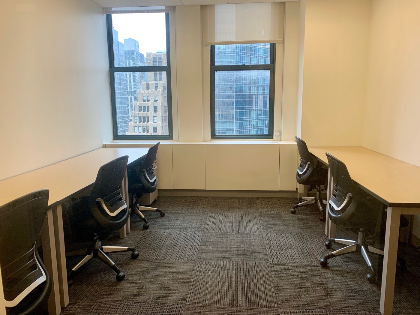Pusat perniagaan 2 Park Avenue Rent office 2 Park Avenue — photo 2