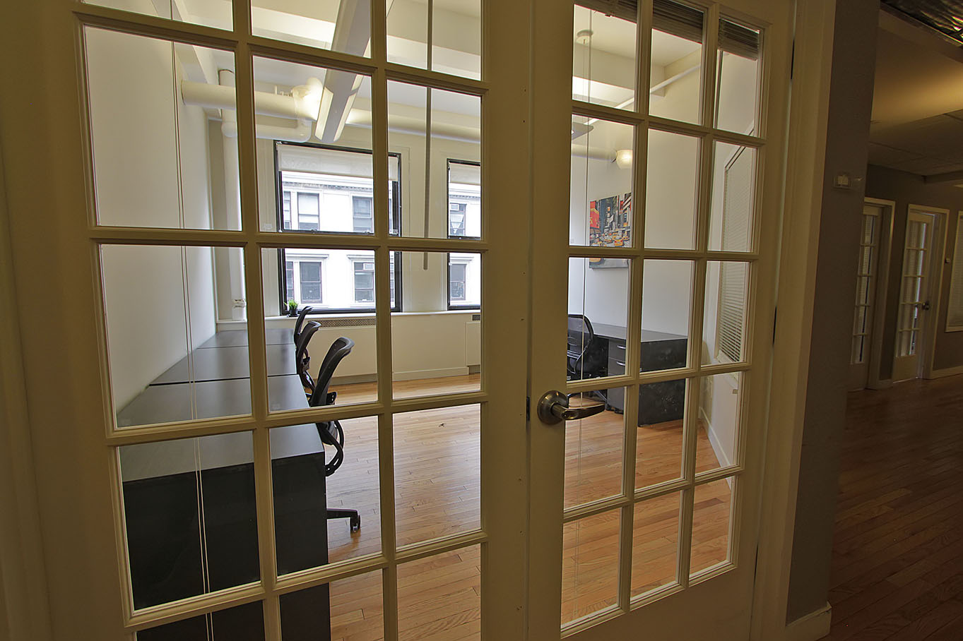 Rent office 1115 Broadway — photo 2