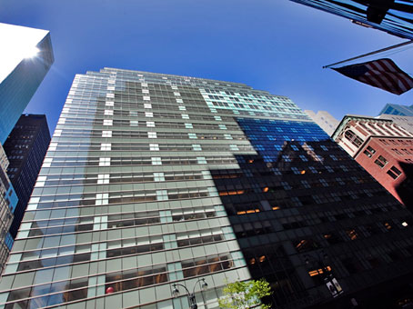 Rent office 340 Madison Avenue — photo 1