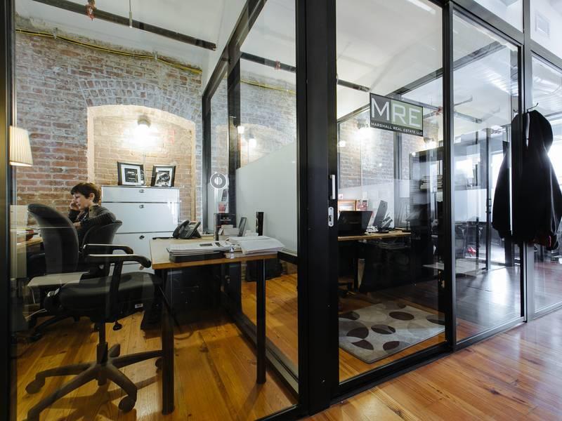 Pusat perniagaan 1 Little West 12th Street Rent office 1 Little West 12th Street — photo 1