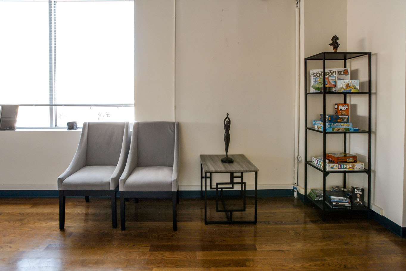 Rent office 3640 37th St — photo 3
