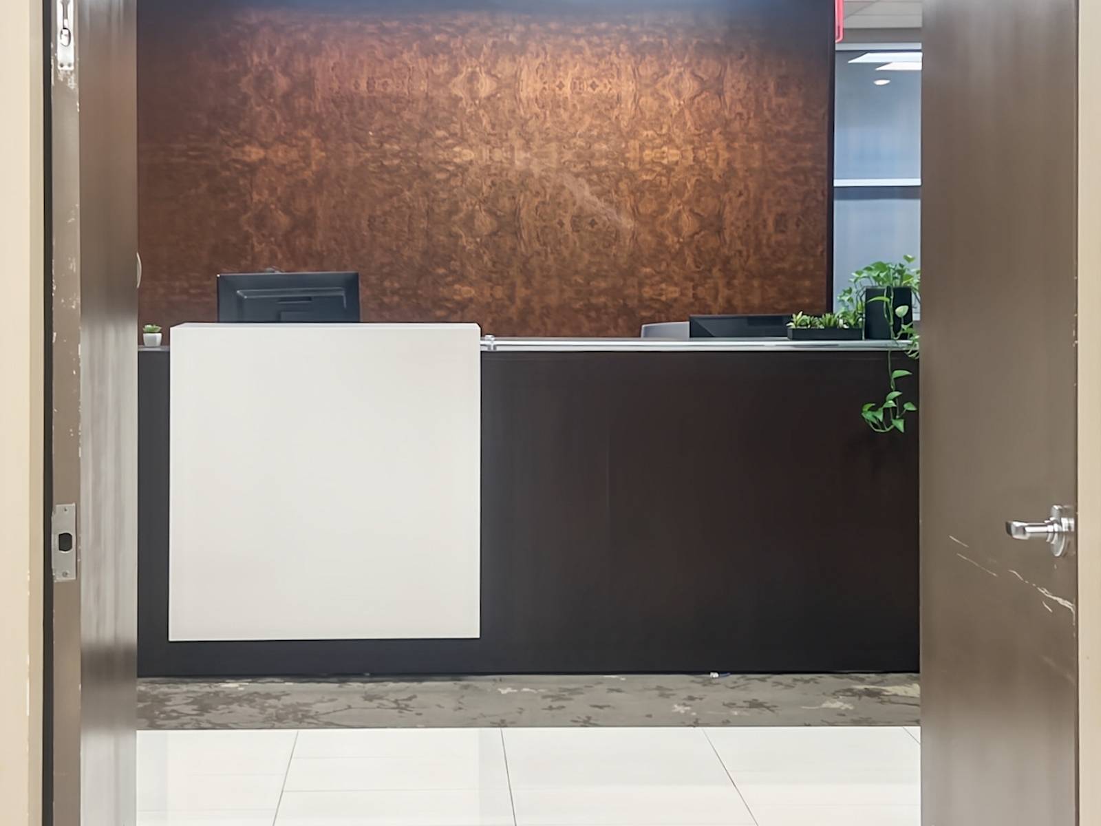 Rent office 100 Park Avenue — photo 2