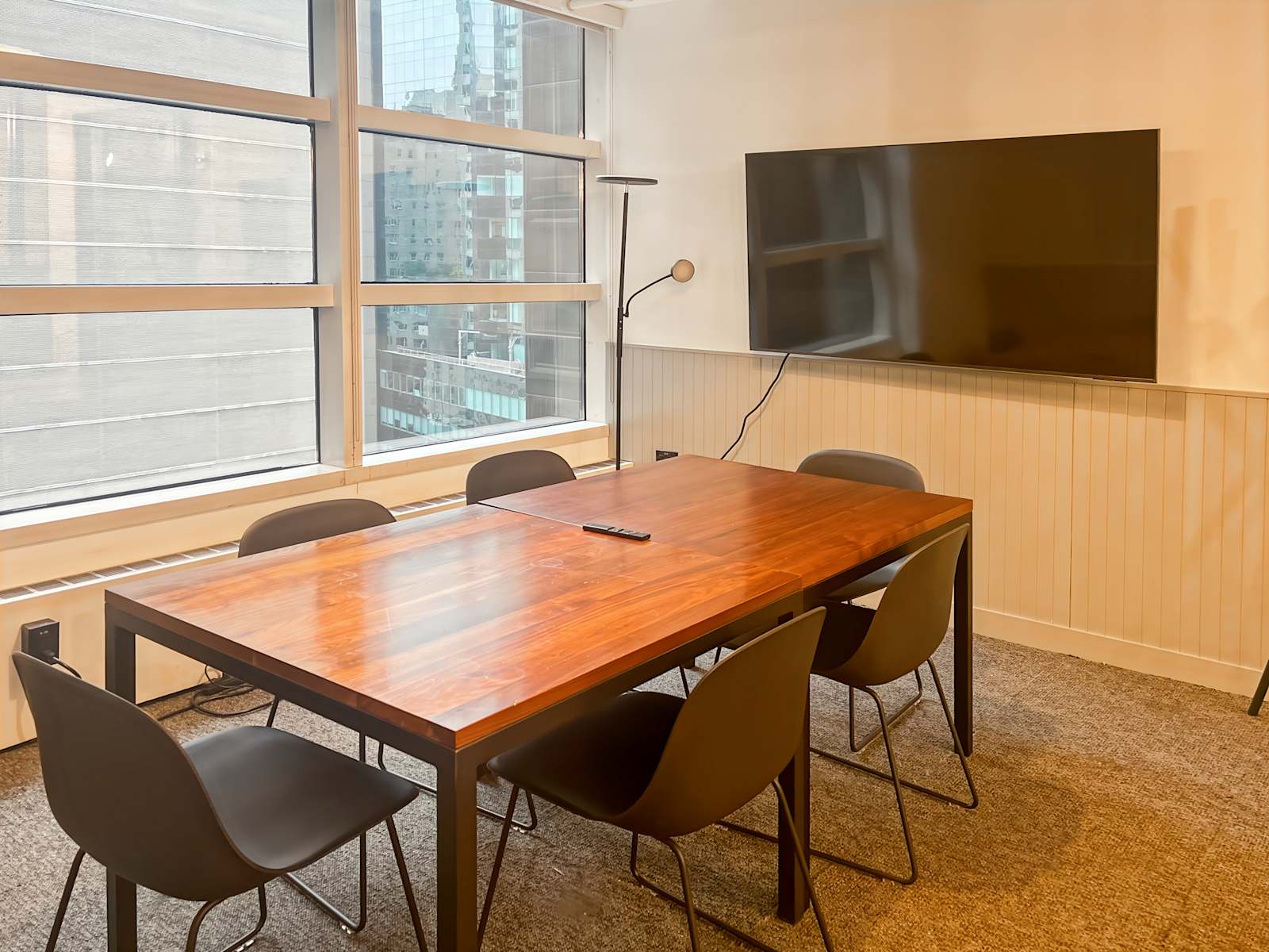 Pusat perniagaan 142 W 57th Street Rent office 142 W 57th Street — photo 3
