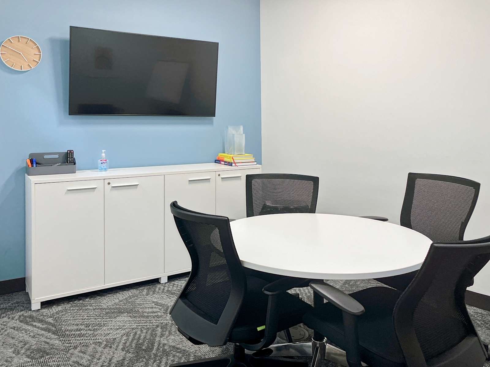Pusat perniagaan 1500 Astor Ave Rent office 1500 Astor Ave — photo 3