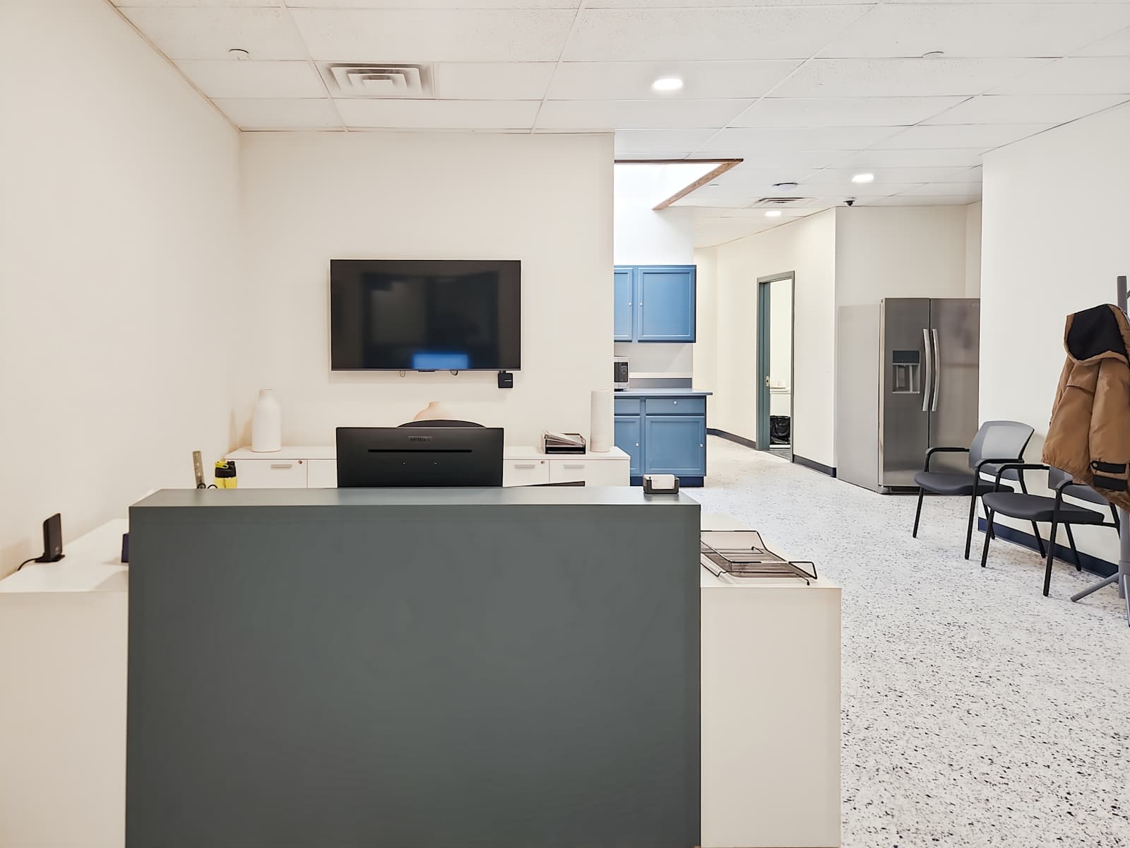 Pusat perniagaan 3300 Monroe Ave Rent office 3300 Monroe Ave — photo 2