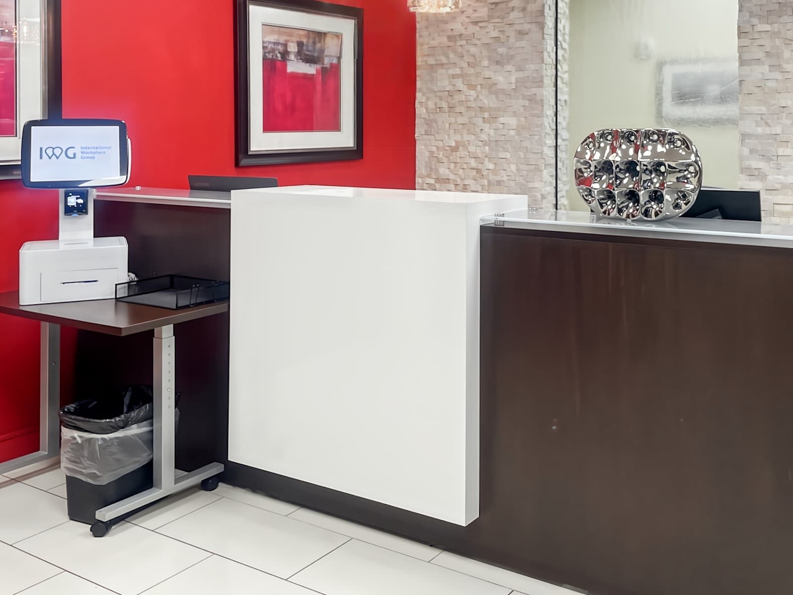 Rent office 400 Rella Boulevard — photo 2