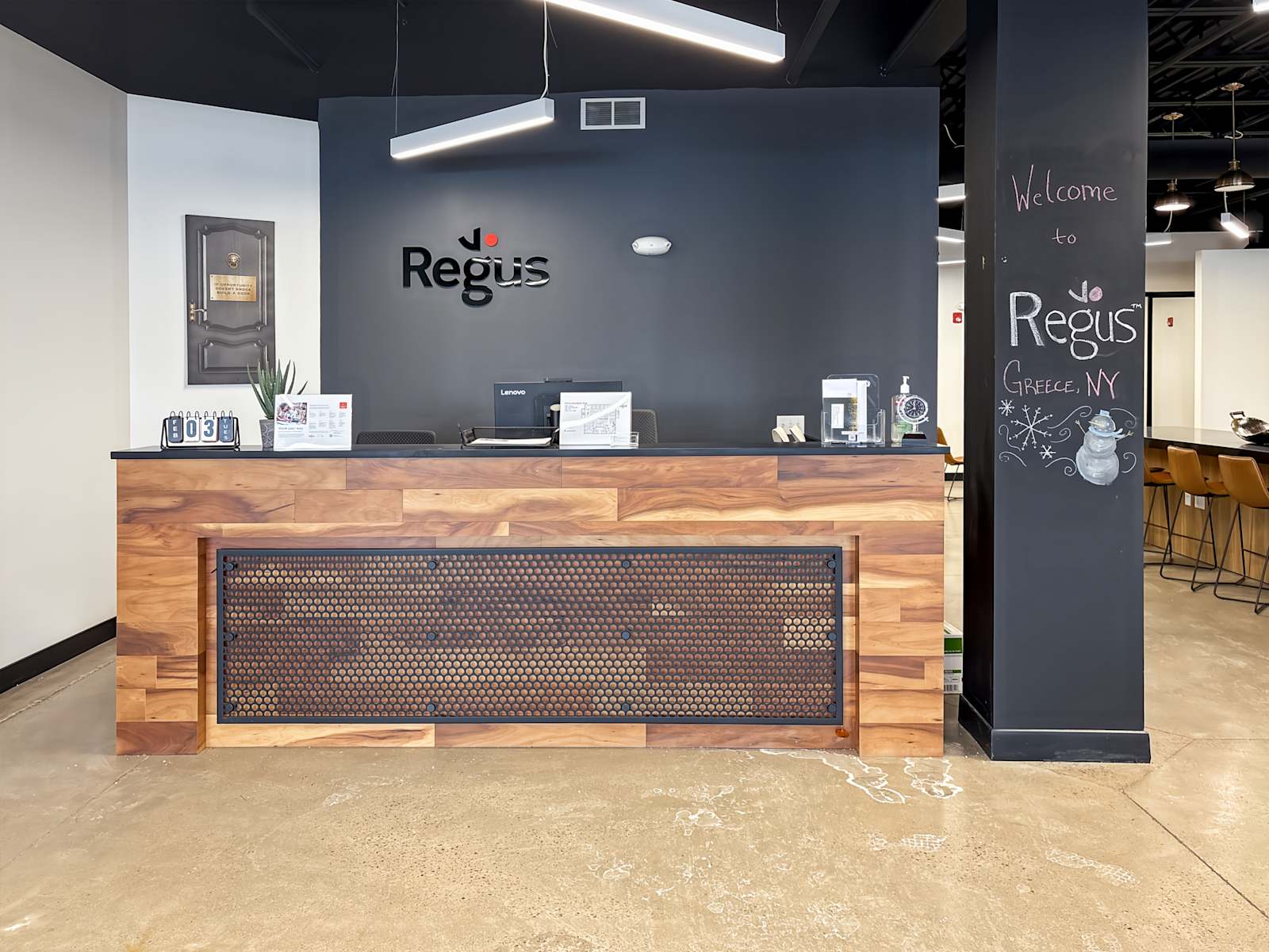 Rent office 4050 West Ridge Rd — photo 2