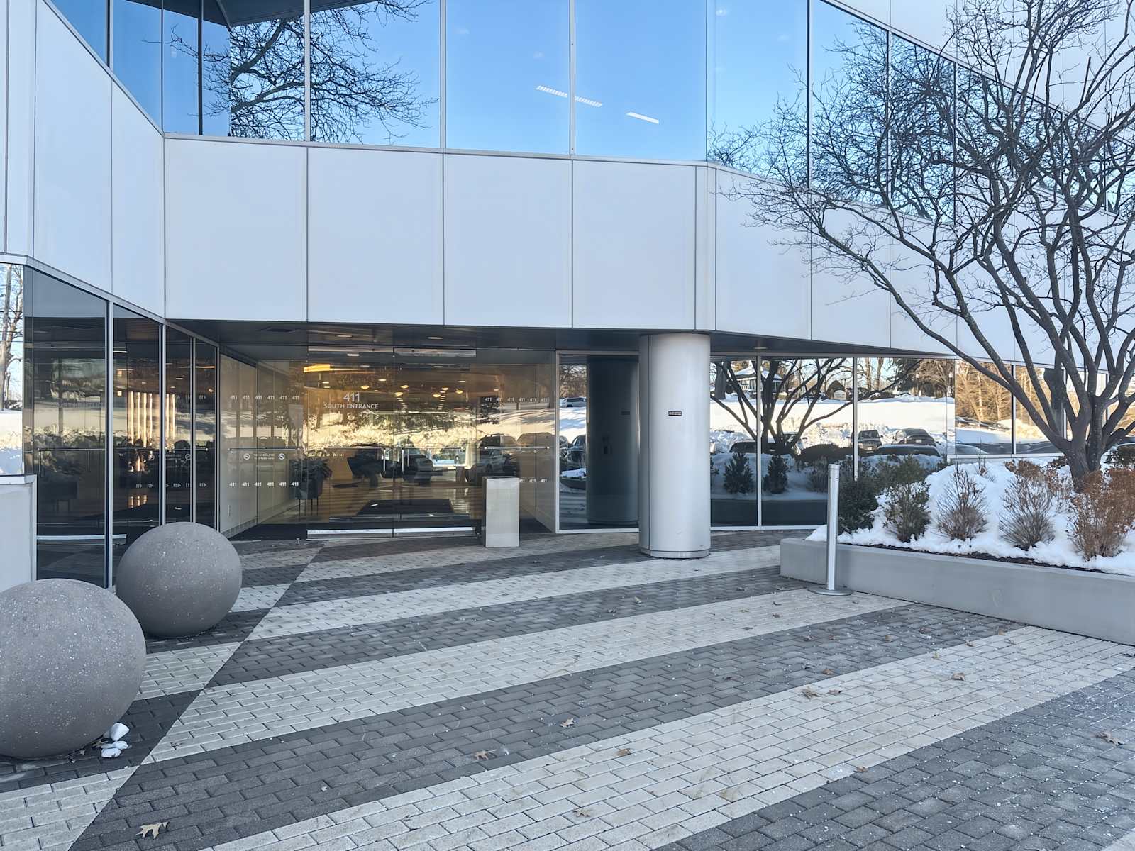 Pusat perniagaan 411 Theodore Fremd Avenue Rent office 411 Theodore Fremd Avenue — photo 1