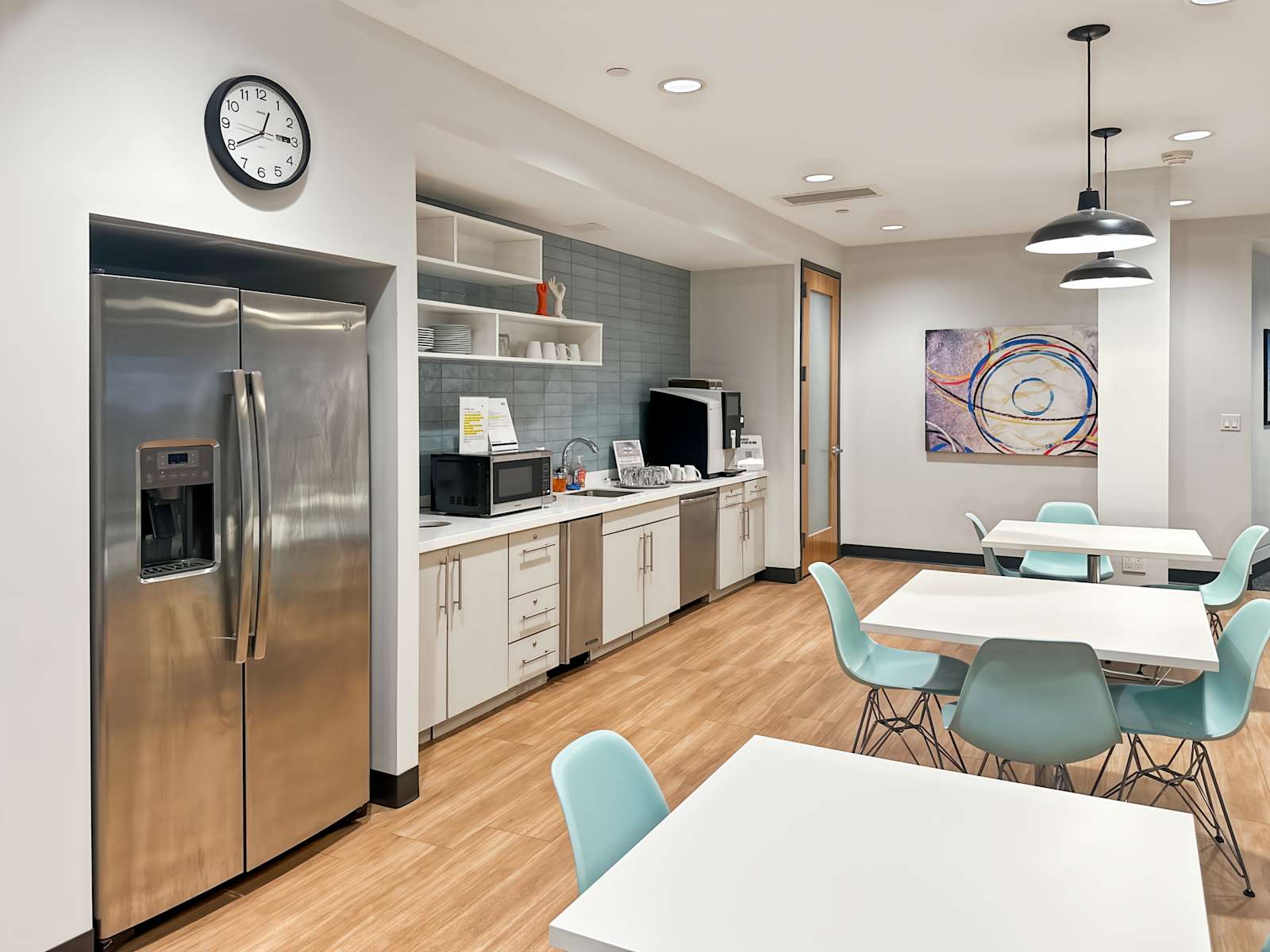 Rent office 520 White Plains Road — photo 5