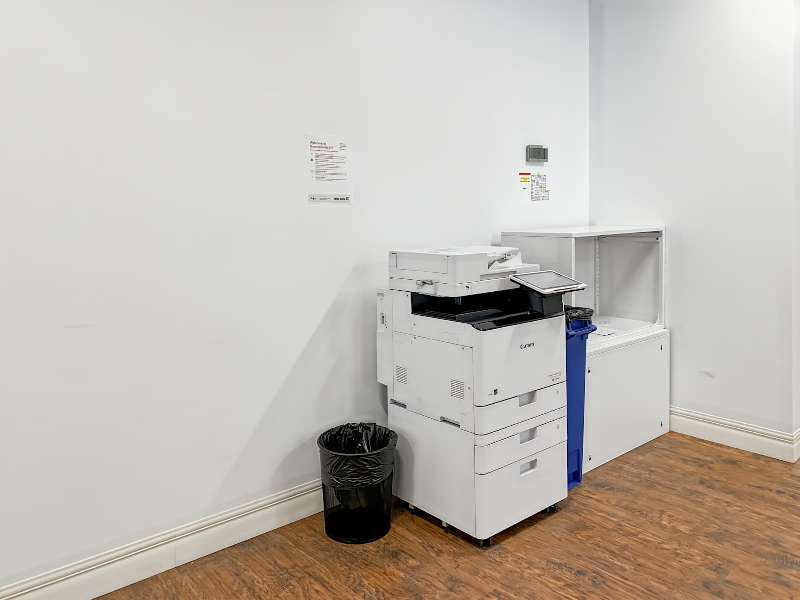 Rent office 5360 Genesee St — photo 4