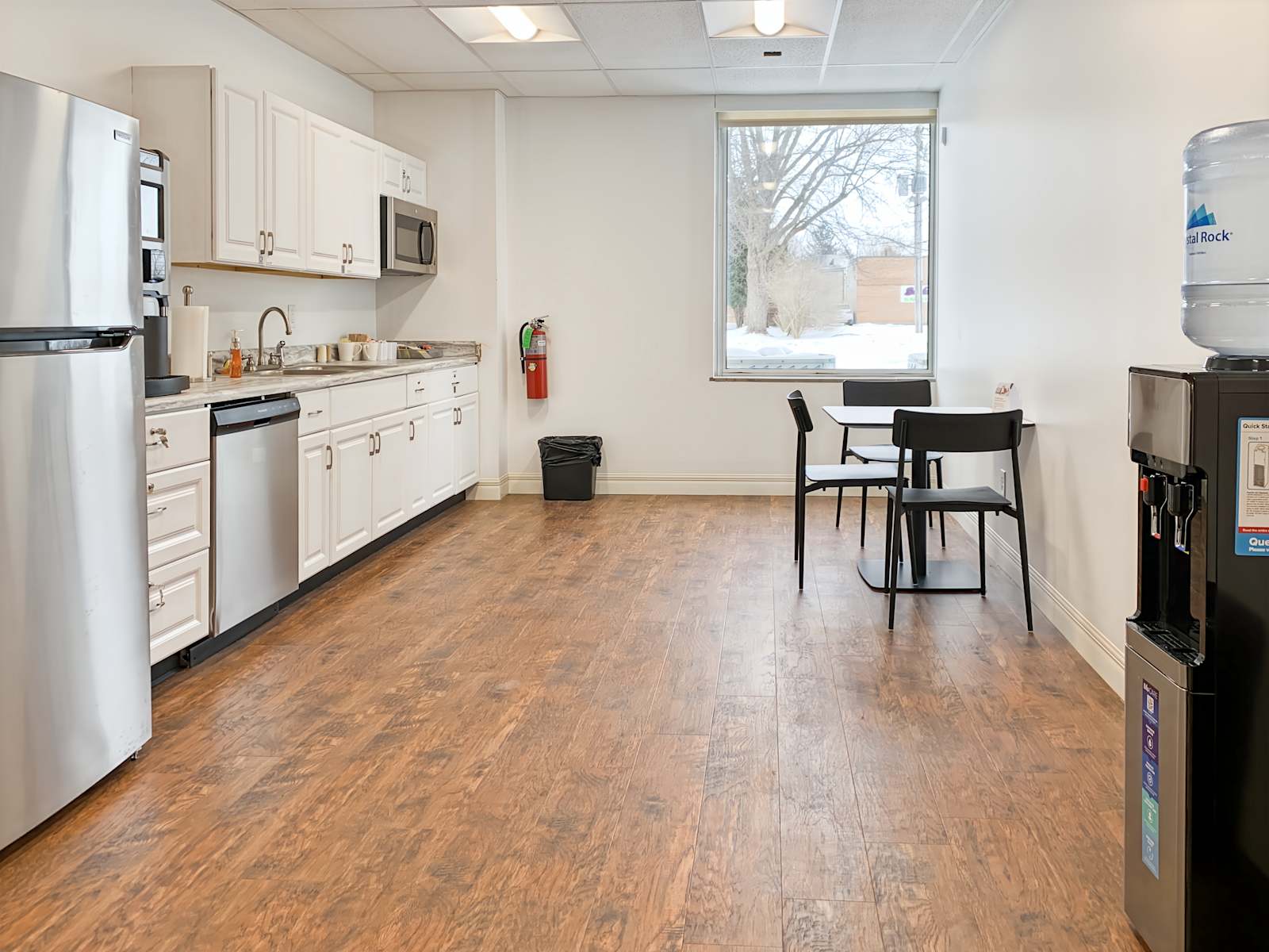 Rent office 5360 Genesee St — photo 6