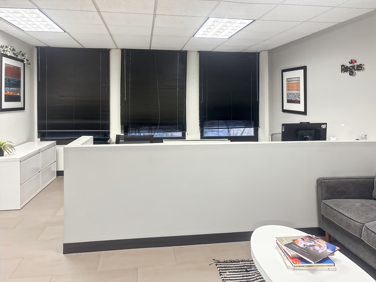Pusat perniagaan 555 Broadhollow Rd Rent office 555 Broadhollow Rd — photo 2