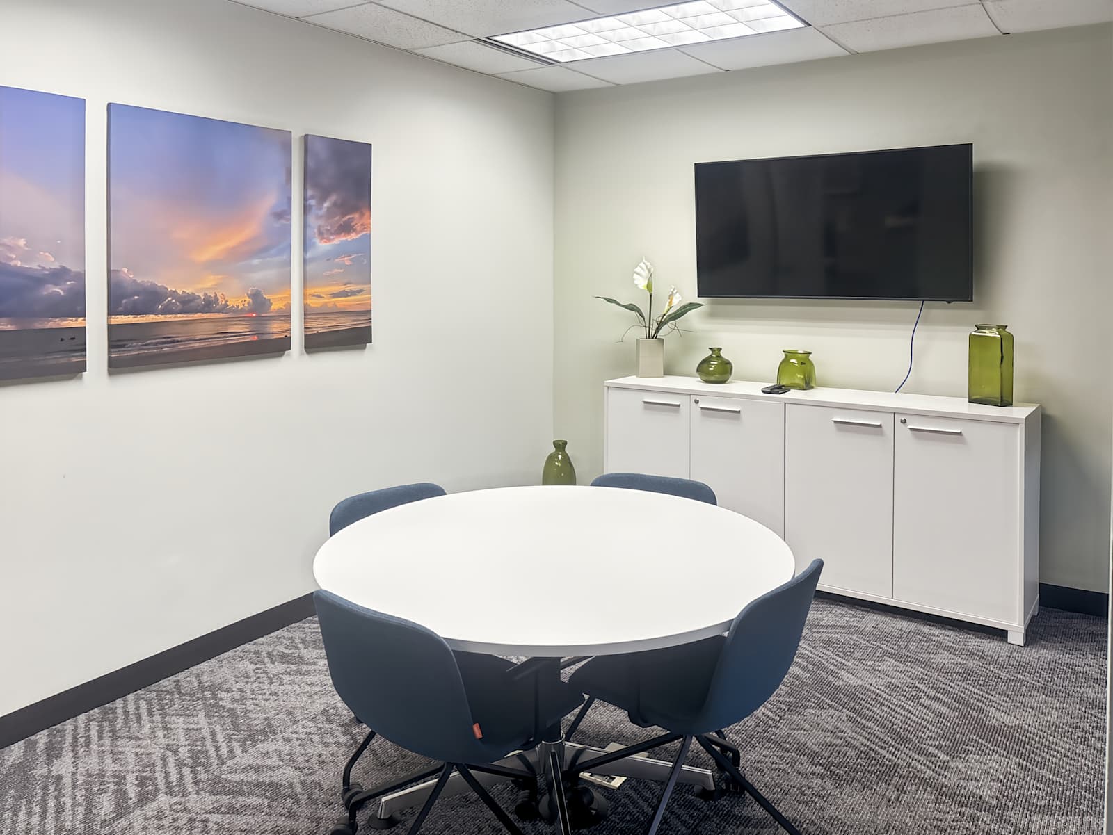 Pusat perniagaan 555 Broadhollow Rd Rent office 555 Broadhollow Rd — photo 3