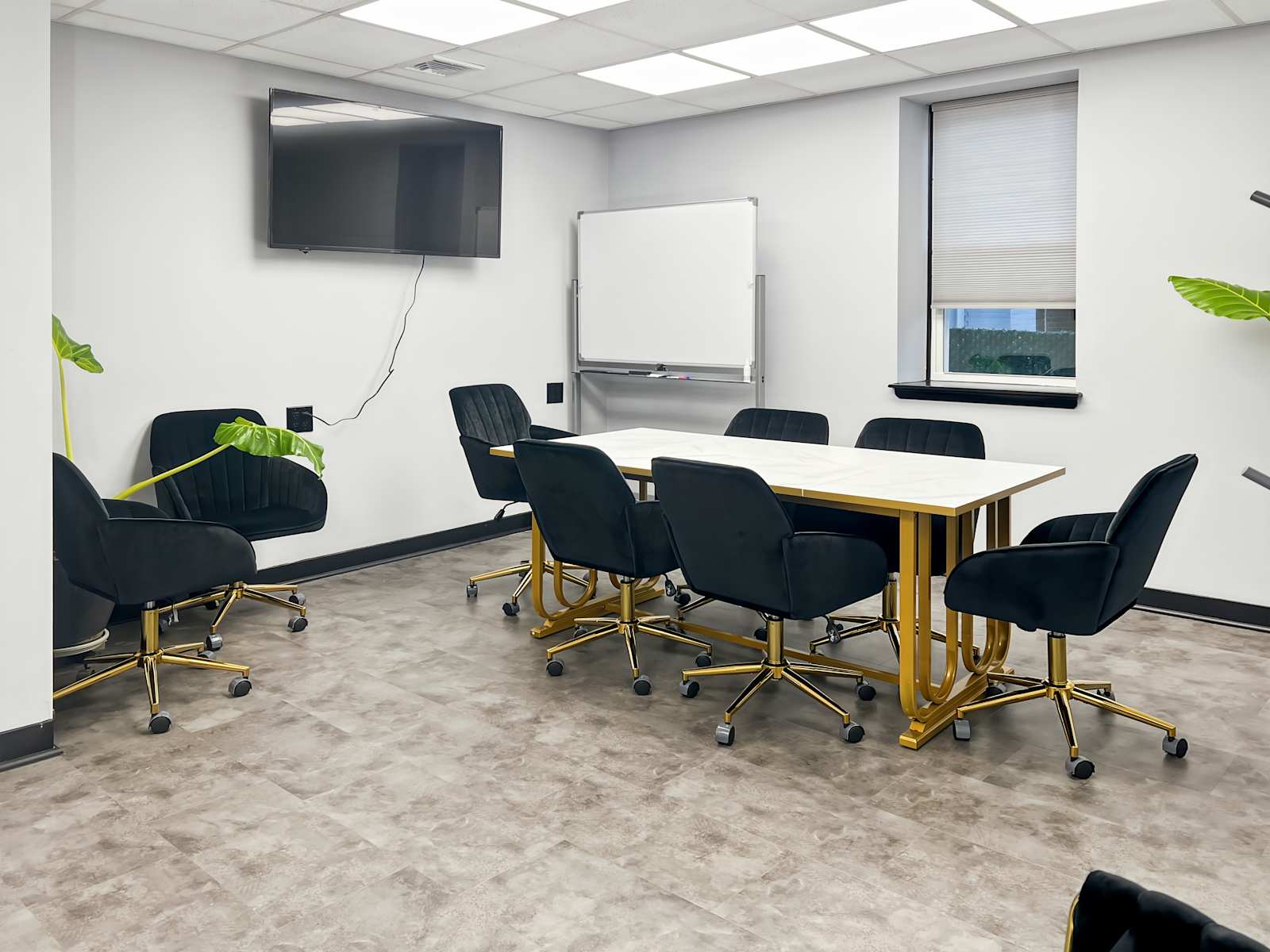 Pusat perniagaan 63 New Main St Rent office 63 New Main St — photo 3