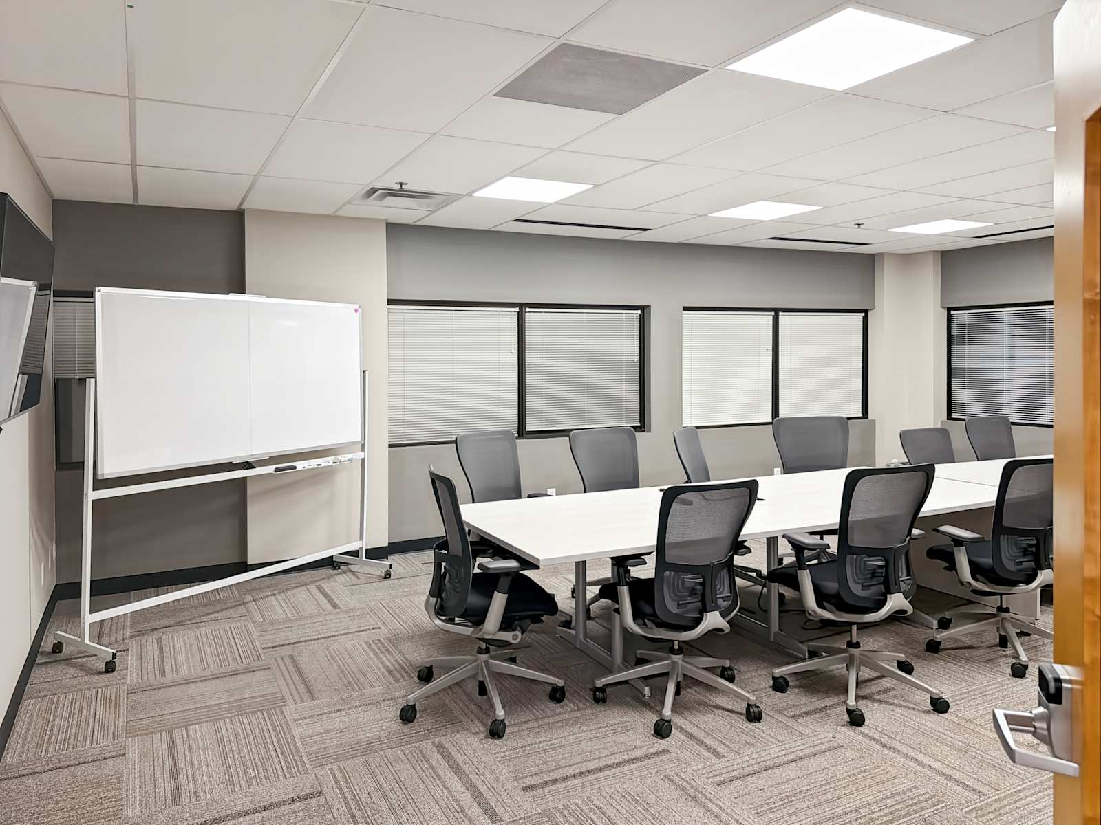 Rent office Brandon Place — photo 3