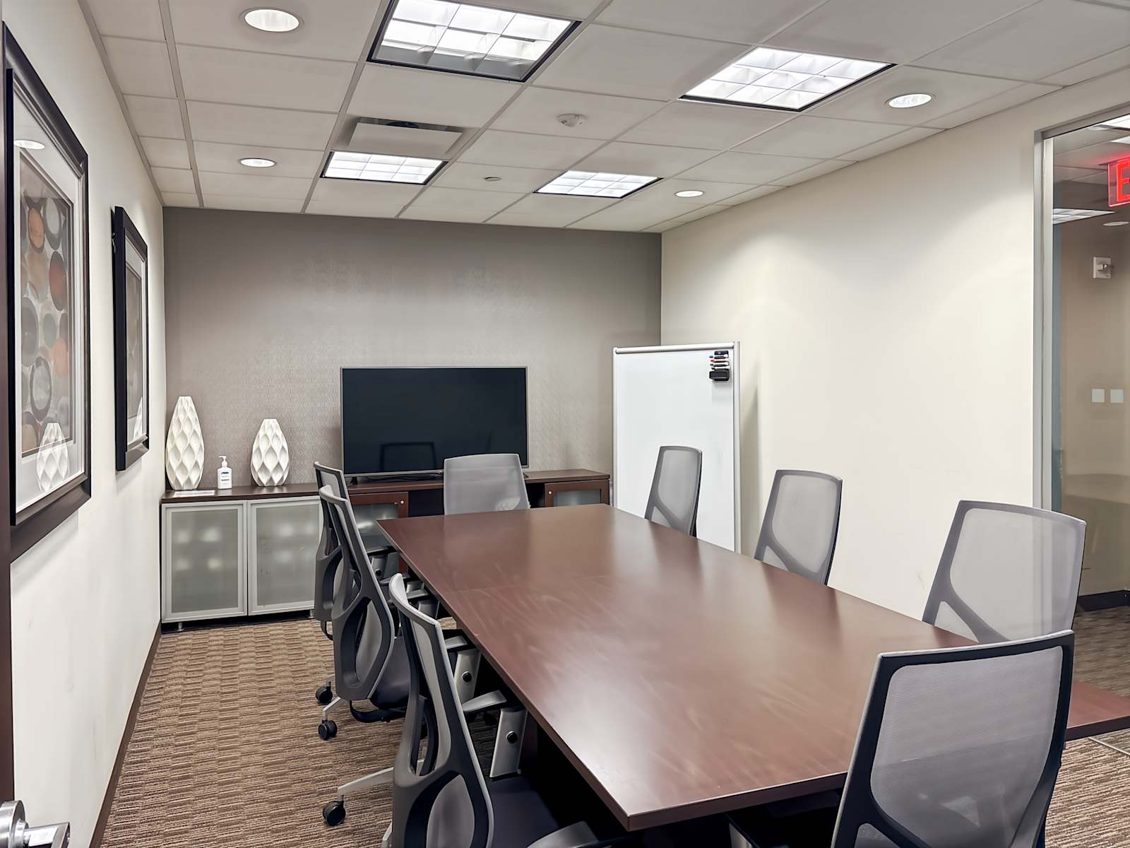 Rent office Forest Hills Tower — photo 2