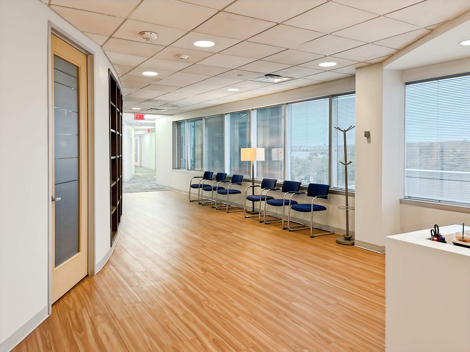 Rent office Hauppauge Center — photo 4