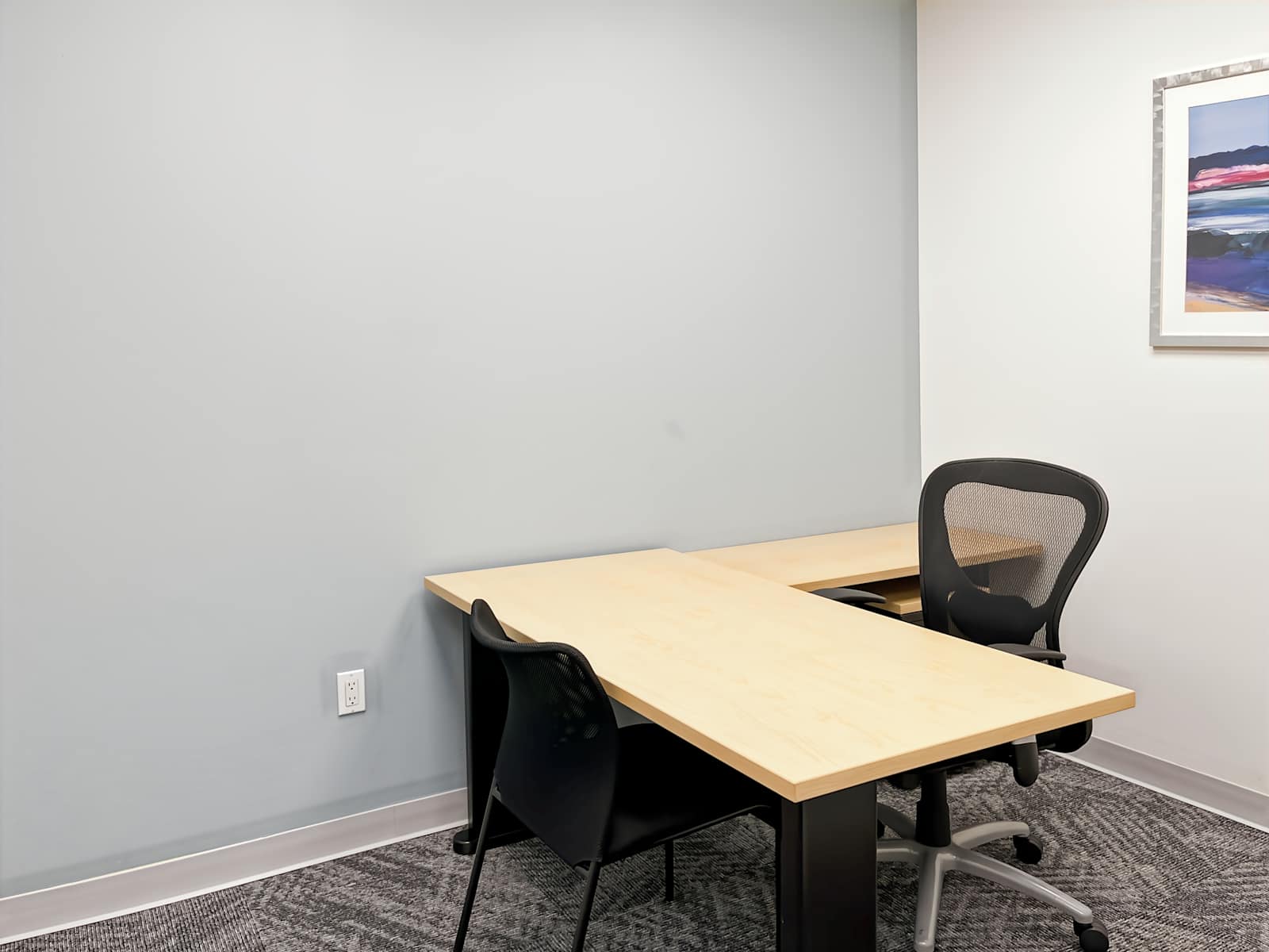 Rent office Hauppauge Center — photo 6