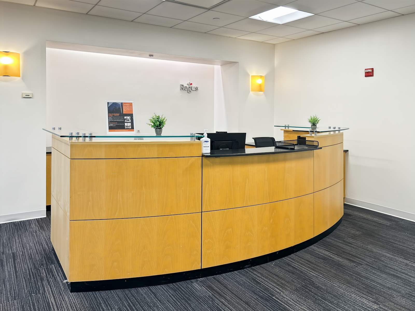 Rent office International Drive — photo 2