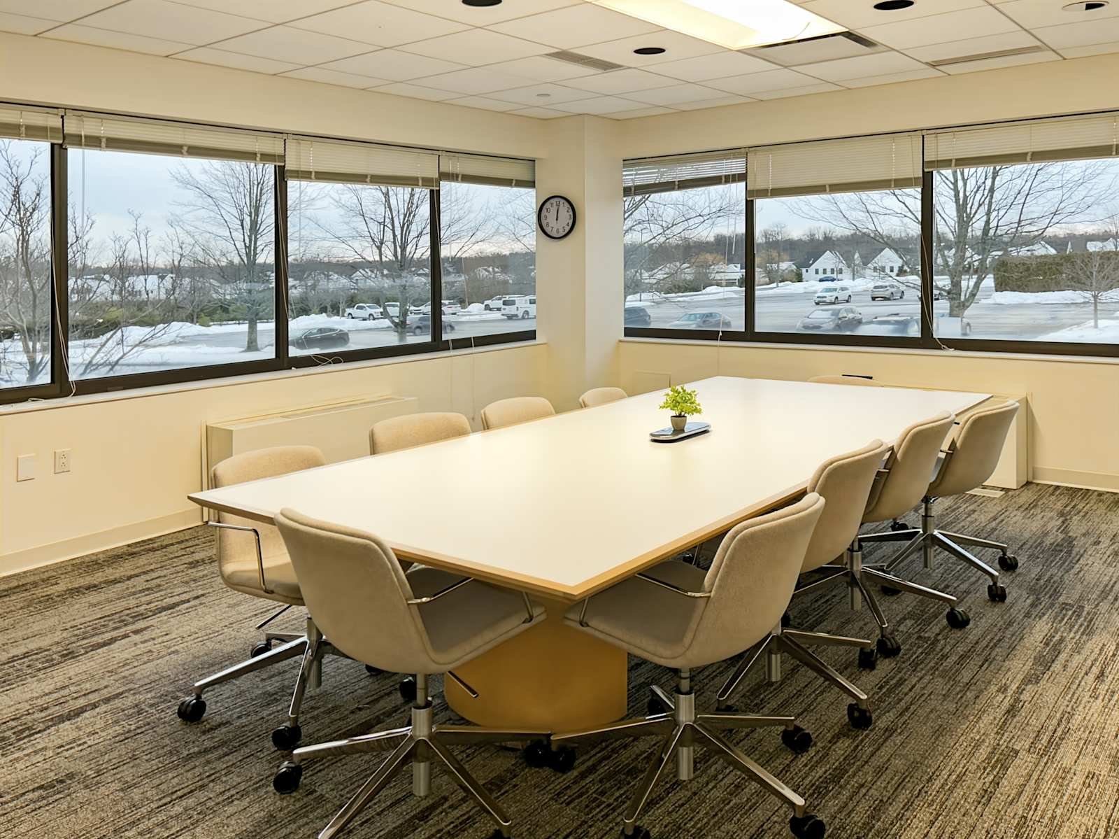 Rent office International Drive — photo 3