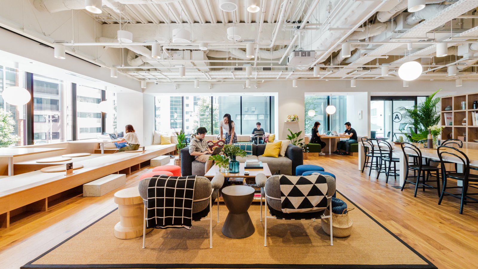 Office Space in Chiyoda: Marunouchi, Otemachi and Kojimachi