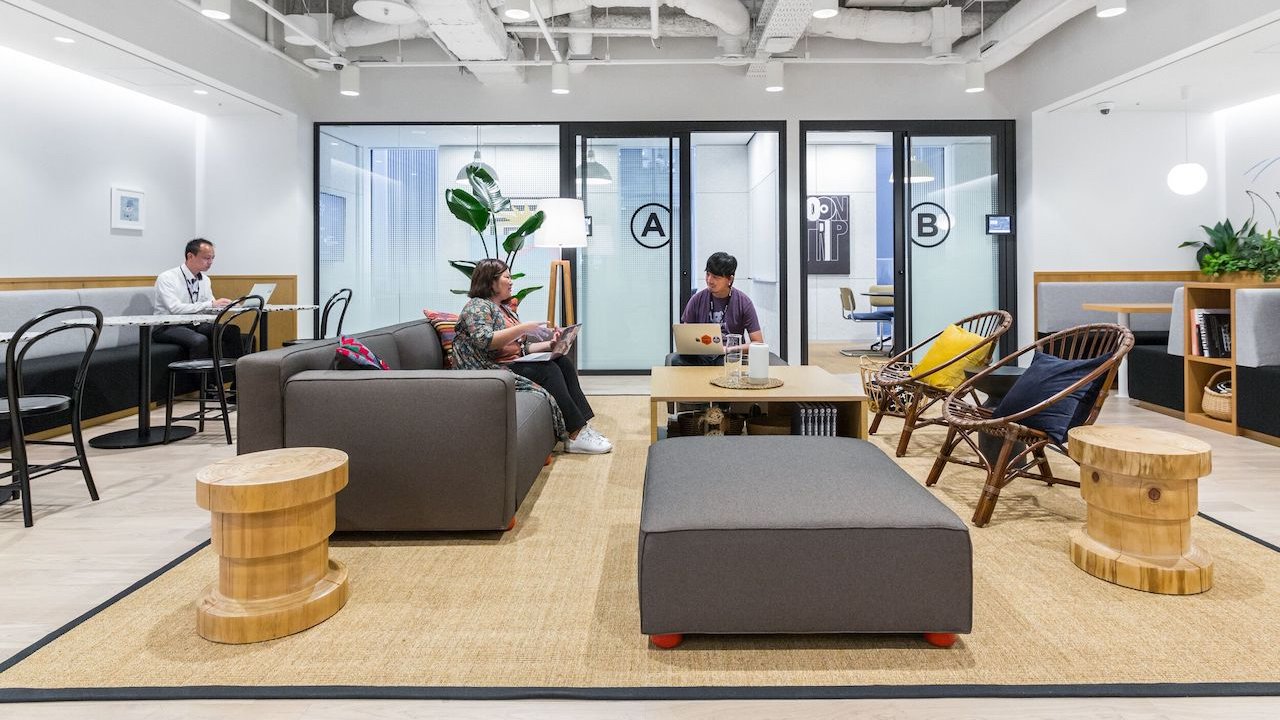 Business center WeWork Nippon Life Nihonbashi Building Dedicated coworking desk — WeWork Nippon Life Nihonbashi Building