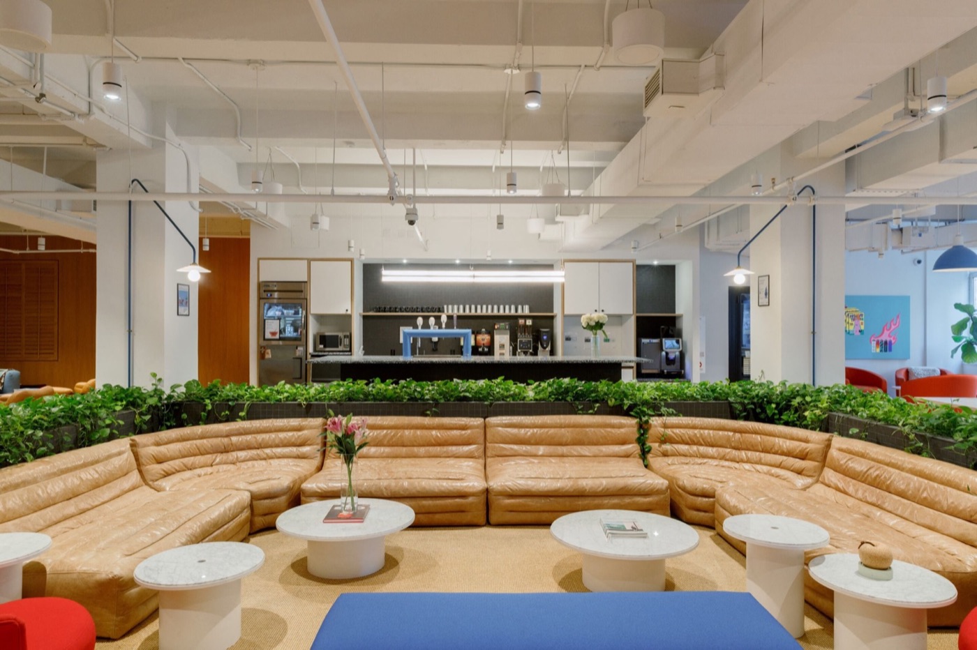 Rent office 450 Park Ave S — photo 1