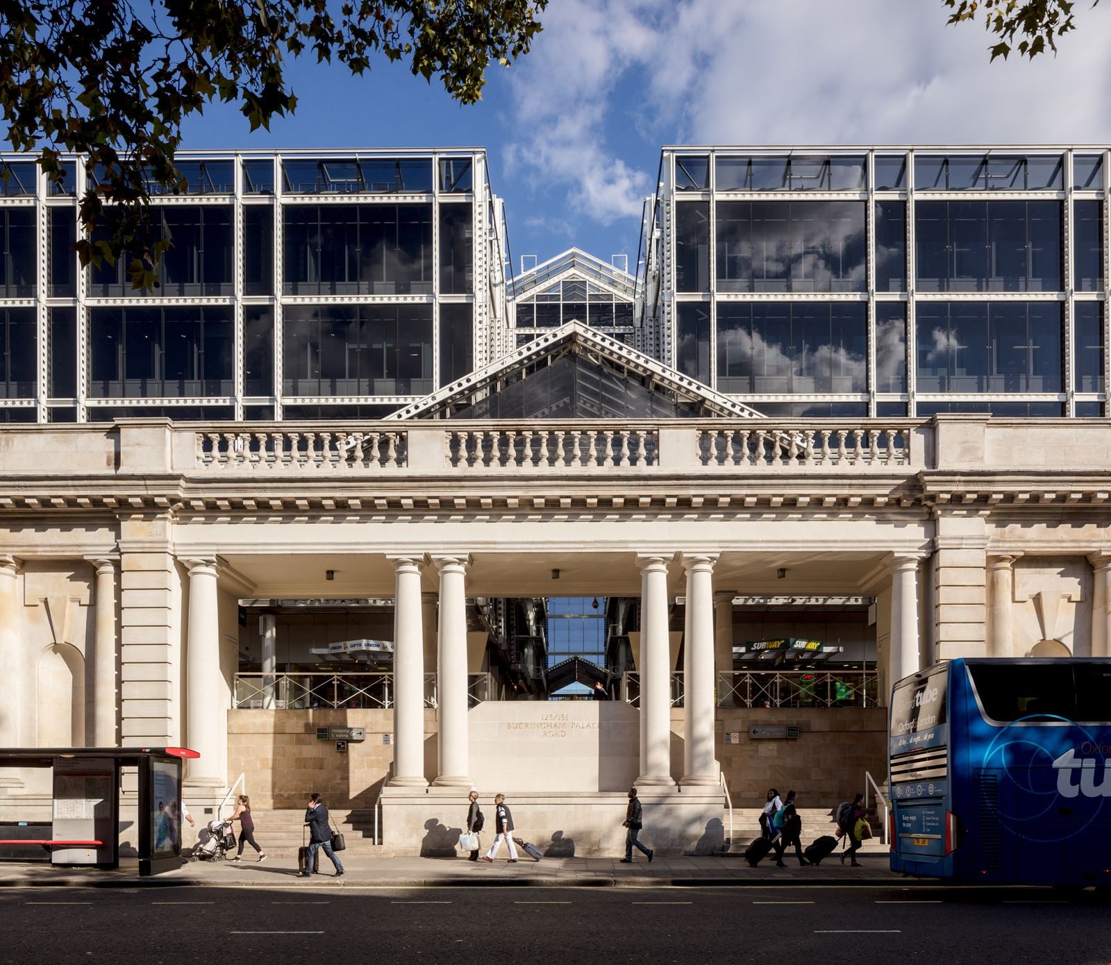 Business center WeWork 123 Buckingham Palace Rd Rent office WeWork 123 Buckingham Palace Rd — photo 1
