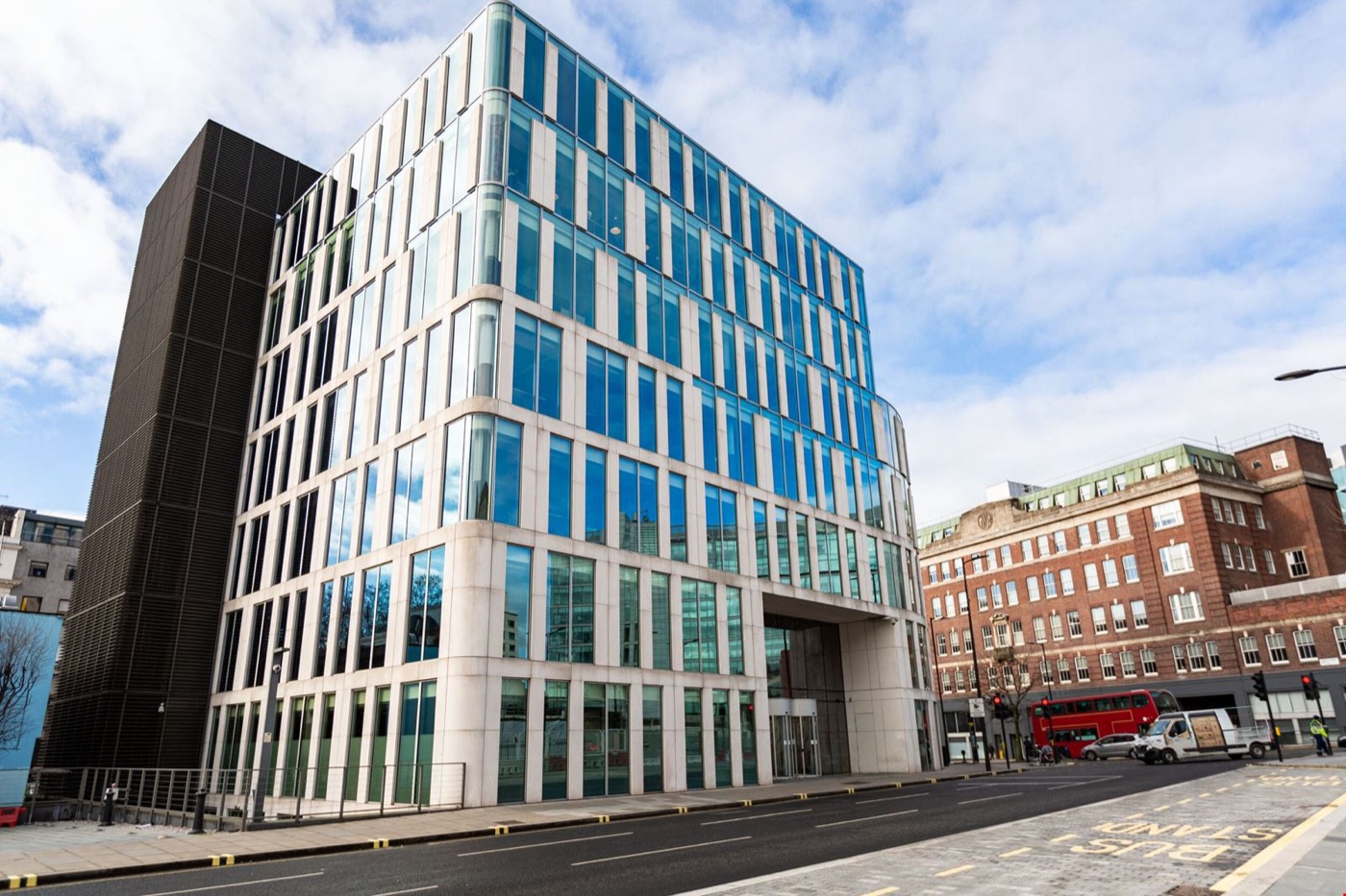 Rent office WeWork 2 Eastbourne Terrace — photo 1