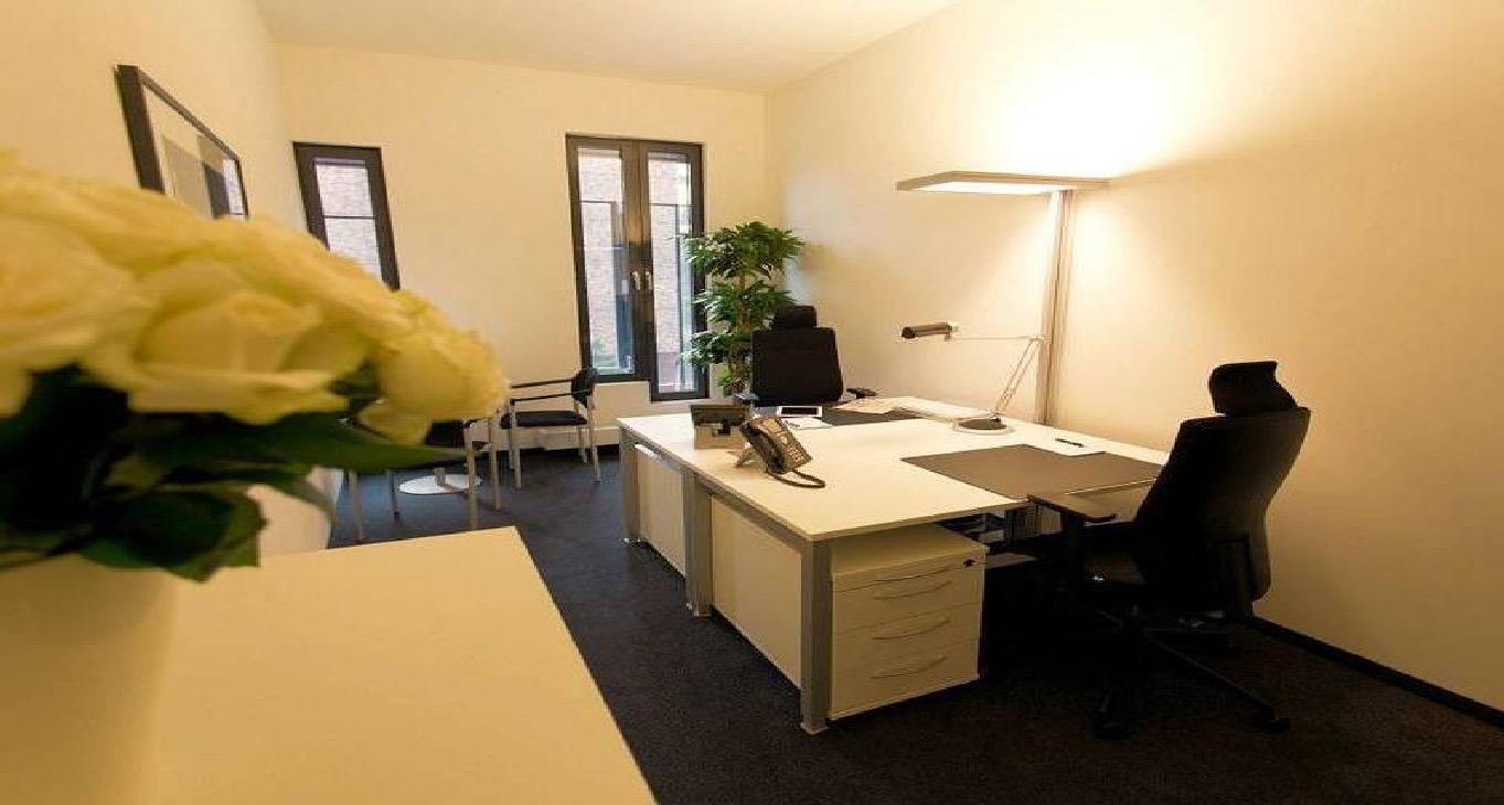Business center Überseeallee 1 Rent office Überseeallee 1 — photo 3