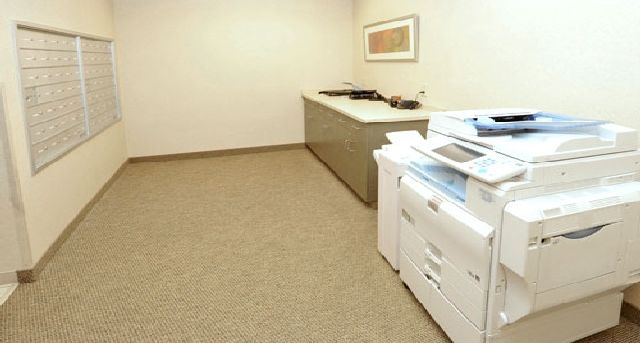 Sewa pejabat 1000 CentreGreen Way, Suite 200_2-1