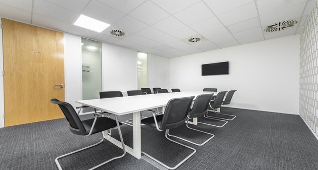 1000 Lakeside Building, Western Road, Portsmouth, Hampshire PO6 3EZ — office space for rent, photo 6