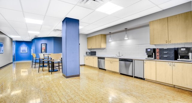 Rent office 100 Chesterfield Business Parkway_4-1