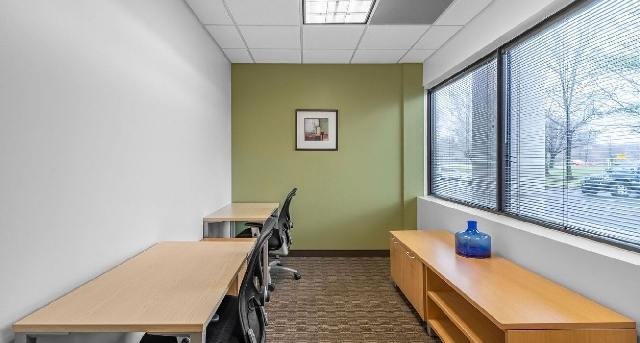 Rent office 100 Horizon Center Blvd, 1st and 2nd_1-1