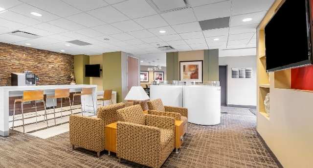 Rent office 100 Horizon Center Blvd, 1st and 2nd_6-1