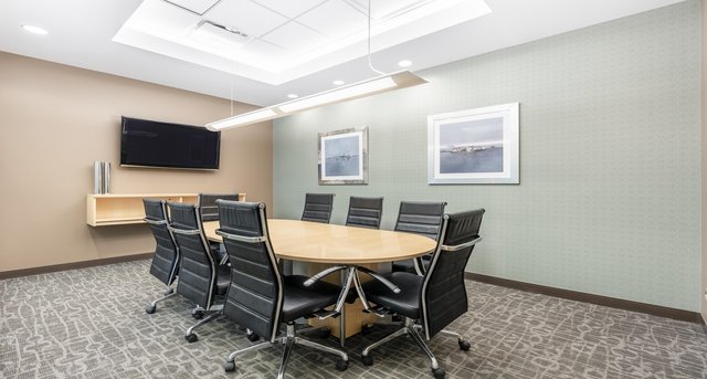 Cнять офис 100 Illinois Street_6-1