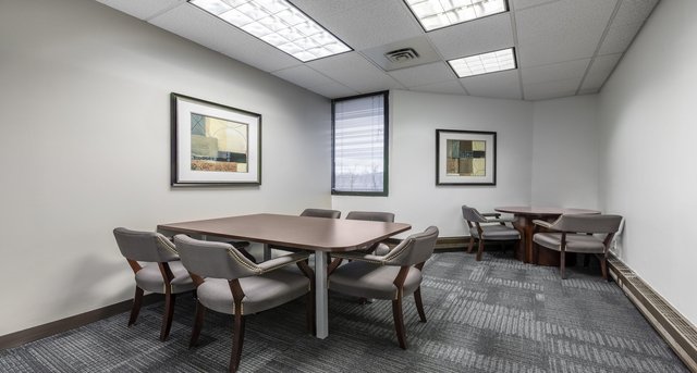 Rent office 101 Eisenhower Parkway_7-1