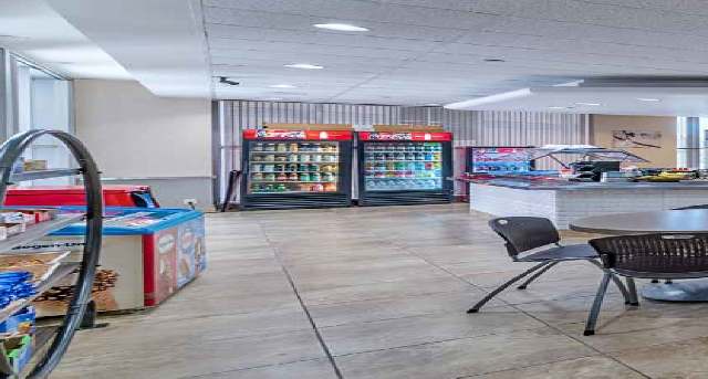 10440 N Central Expy, 10440 N Central Expy, Dallas, TX 75231 — office space for rent, photo 3