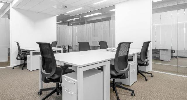 Rent office 10451 Mill Run Circle, Suite 400, Owing Mills_1-1
