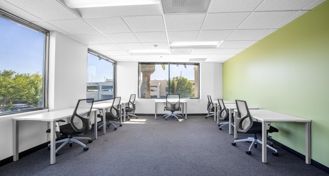 Sewa pejabat 1050 West Lakes Drive_3-1