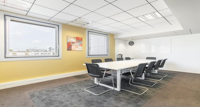 Rent office 105 Rue Anatole France_8-1