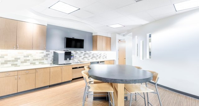 Cнять офис 11200 Broadway Street_4-1