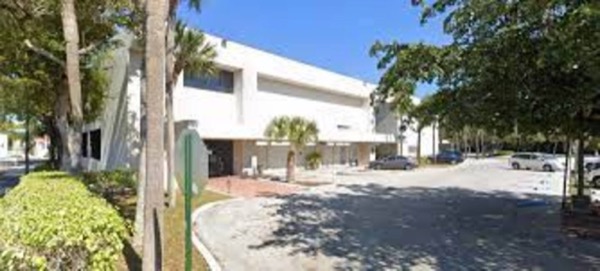900 NE 125 Street, 900 NE 125 Street, Miami 33161 — office space for rent, photo 4