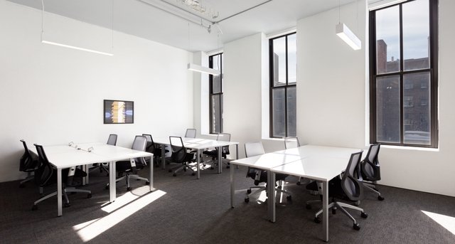 Rent office 121 North Washington Avenue_4-1