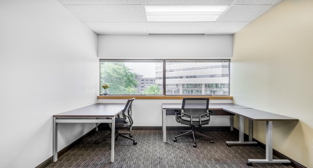 Cнять офис 125 Cambridge Park Drive_3-1