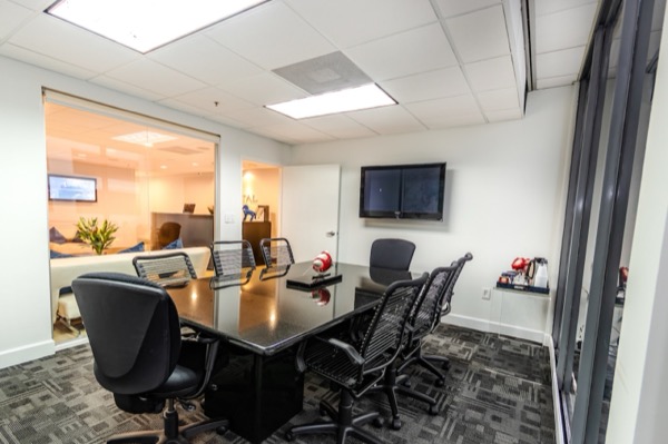 1110 Brickell Ave, 1110 Brickell Ave, Miami, FL 33131 — office space for rent, photo 2