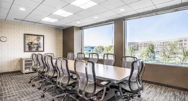 Sewa pejabat 1333 Burr Ridge Parkway, Suite 200_5-1